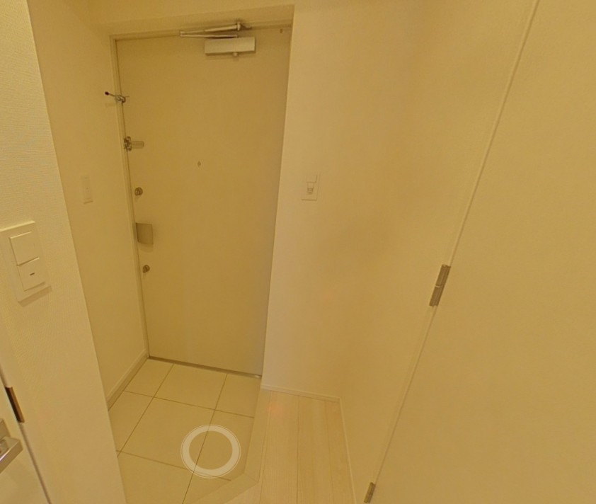 玄関　明るい玄関です