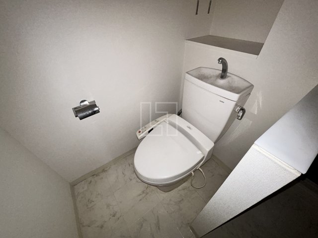 トイレ　南堀江アパートメントグランデ　温水洗浄便座