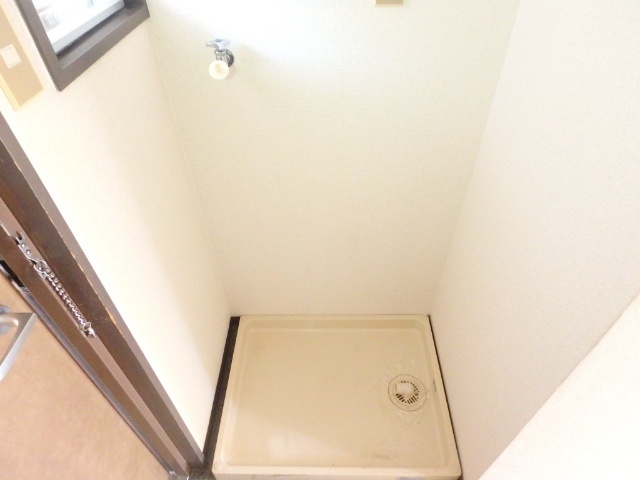 その他　別のお部屋です。間取りは反転です。