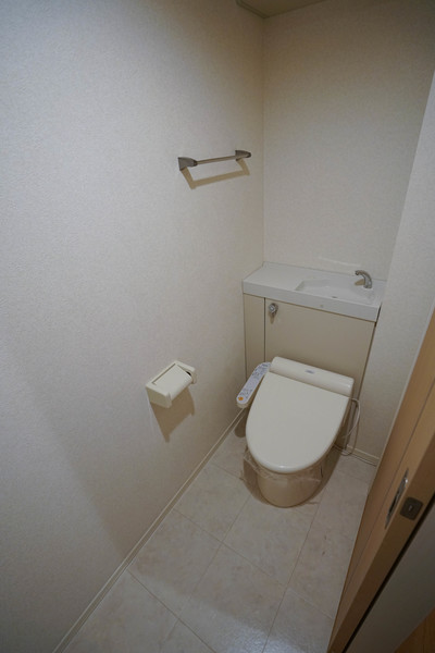 トイレ　同じ建物の別なお部屋