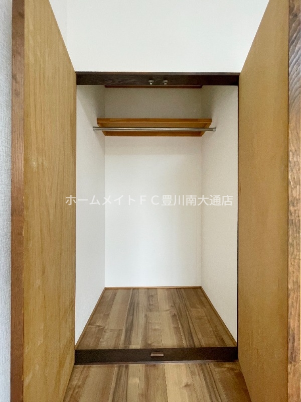 収納　同型別部屋写真（反転）