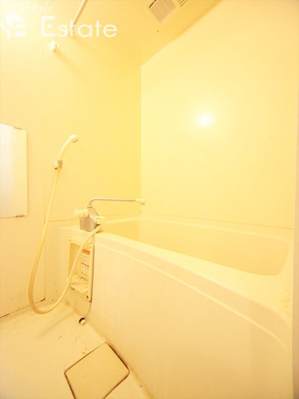 バス・シャワールーム　バスルーム