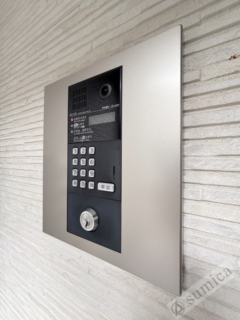 エントランス　オートロックで部外者はシャットアウト♪♪