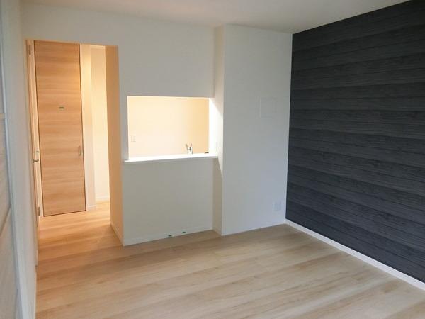 居室・リビング　お洒落なアクセントクロス！