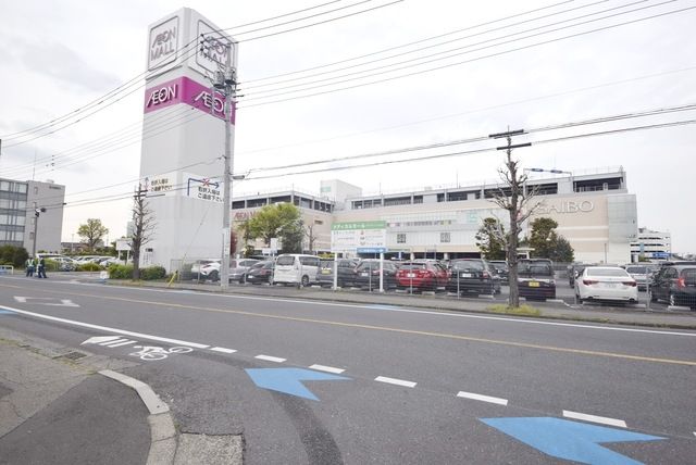 ショッピングセンター　ジーユーイオンモール川口前川店（ショッピングセンター）まで2035m