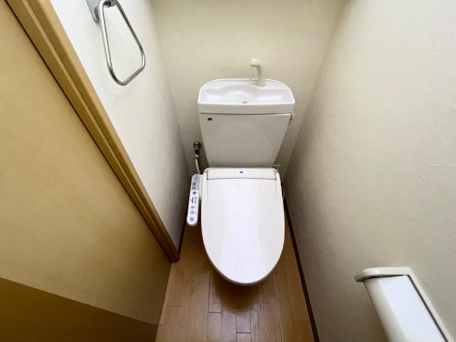 トイレ　シャワー付トイレ