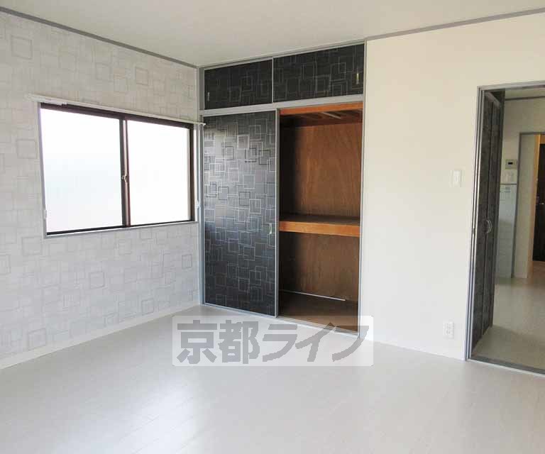 居室・リビング　きれいなお部屋です