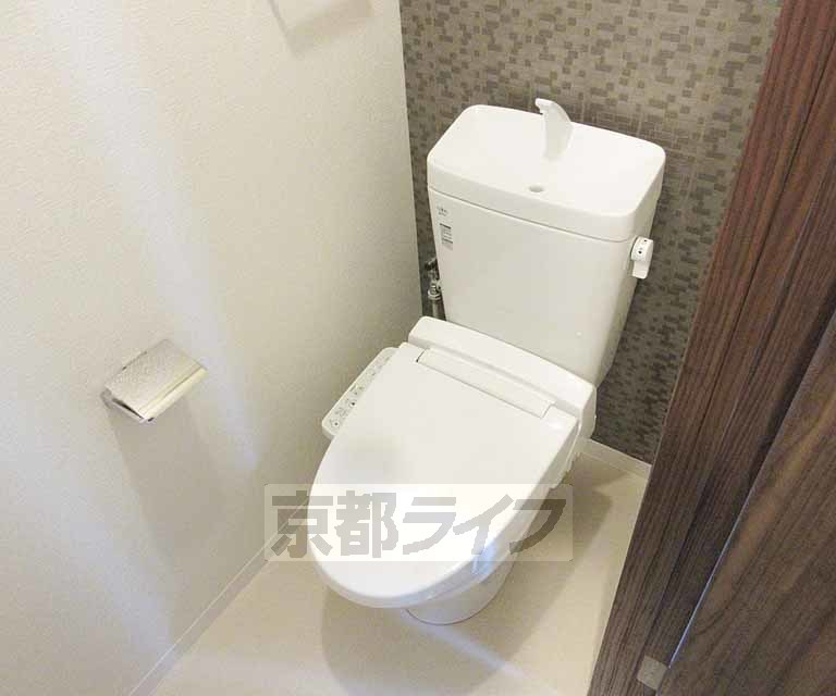 トイレ　ウォシュレットついています