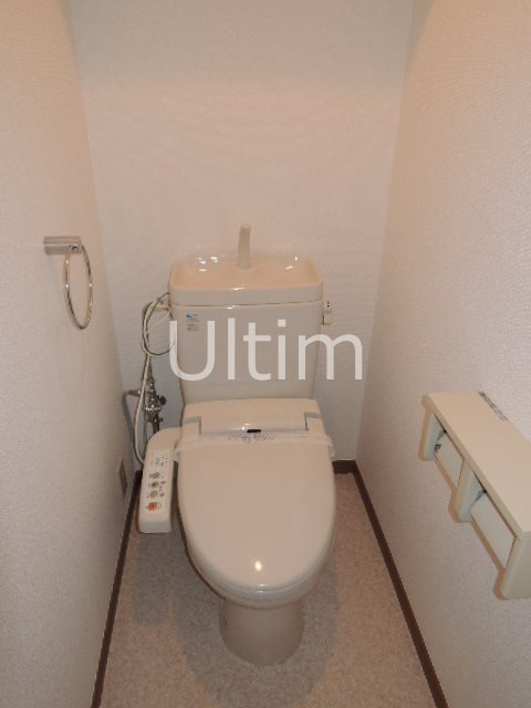 トイレ　別部屋のお写真です。ご参考までに！