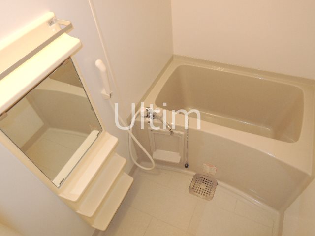 バス・シャワールーム　別部屋のお写真です。ご参考までに！