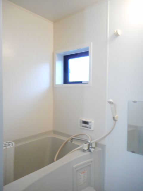 バス・シャワールーム　追焚給湯付きバス