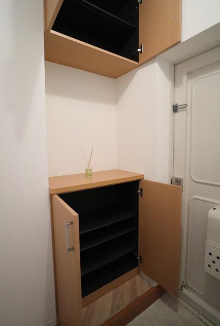 収納　収納　シューズボックス