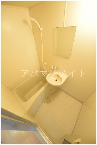 バス・シャワールーム　日々の暮らしに欠かせないお風呂です