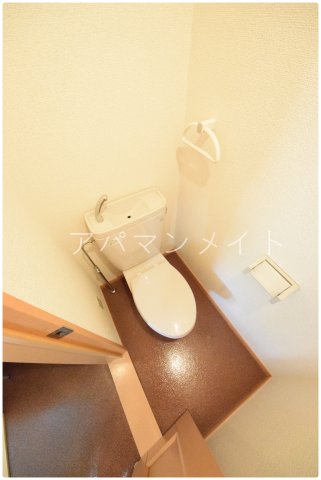 トイレ　落ち着いたトイレです