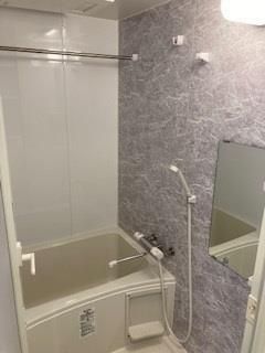 バス・シャワールーム　※別部屋の参考写真です。