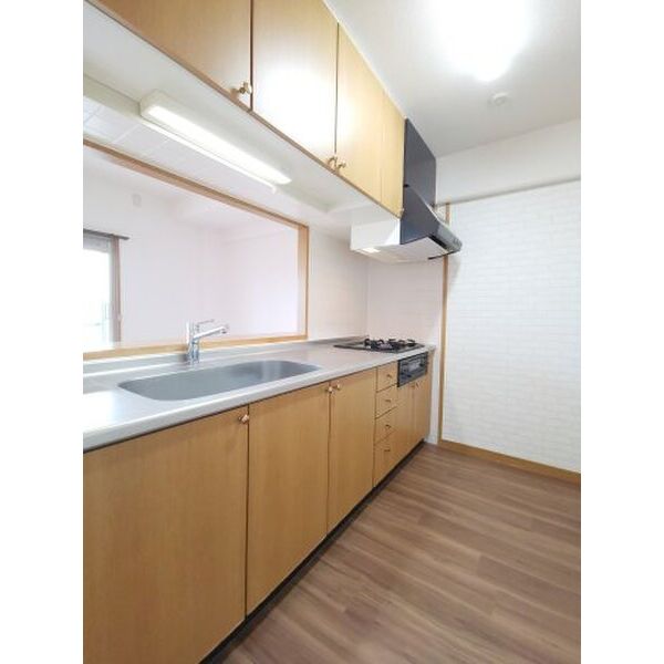 キッチン　洗面所