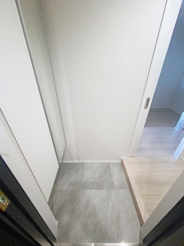 玄関　収納もある玄関です