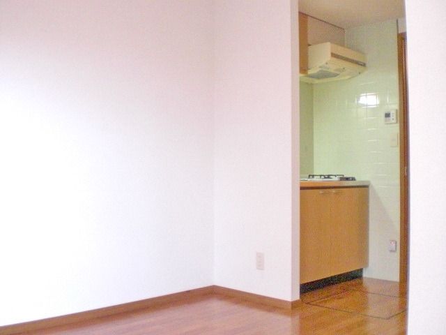 その他部屋・スペース　★洋室6帖・キッチン2帖★