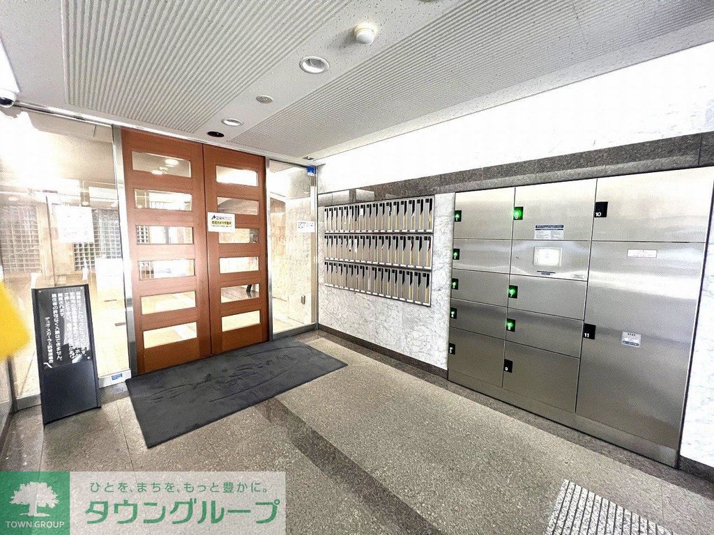 エントランス　エントランス