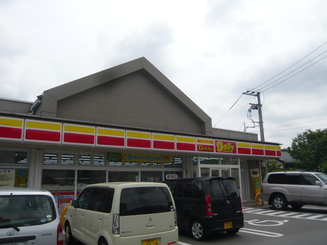 コンビニ　デイリーヤマザキ広島川内店（コンビニ）まで595m