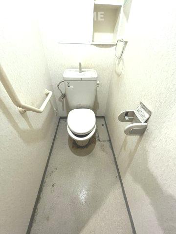 トイレ　コンパクトで使いやすいトイレです