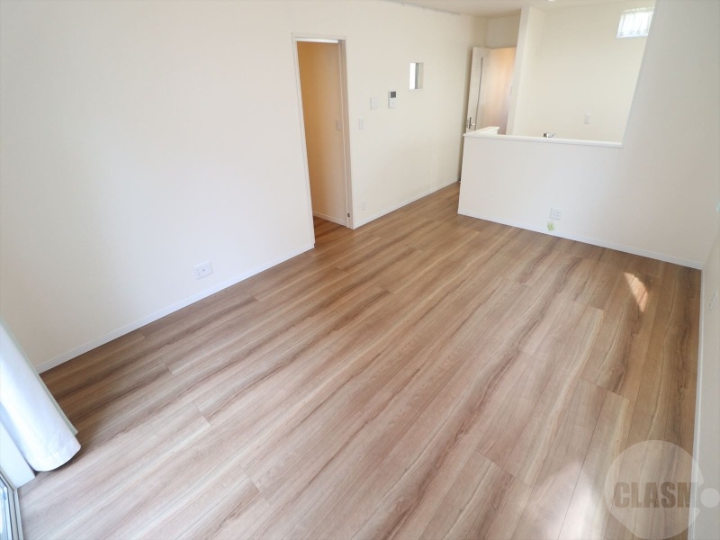 居室・リビング　１６帖のリビングルーム