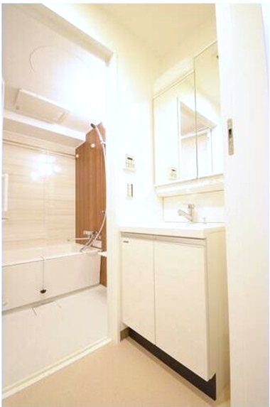 洗面設備　身支度に便利な洗面台♪