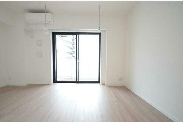 居室・リビング　使いやすい形の為、レイアウトを楽しめます♪