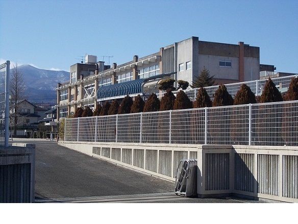 小学校　福島市立荒井小学校（小学校）まで180m