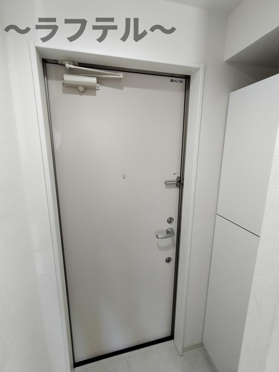 玄関　別部屋同間取り