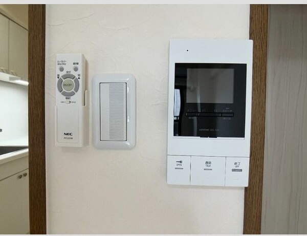 セキュリティ　※写真は同じマンションの違う部屋のものになります。