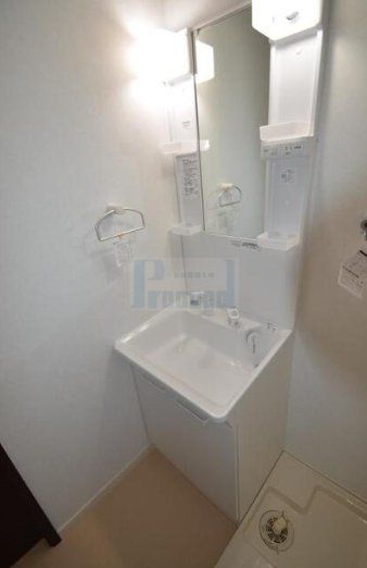 洗面設備　※別部屋参考写真※現況優先です