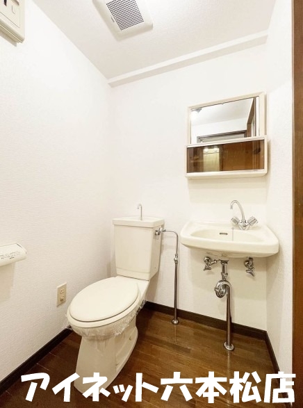 トイレ　清潔感のある空間です