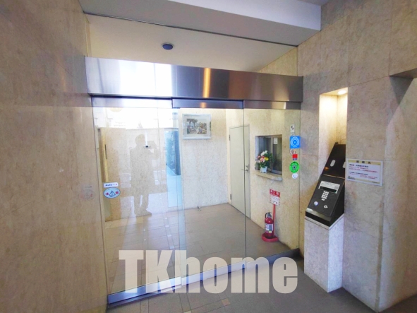 ロビー　宅配BOX完備