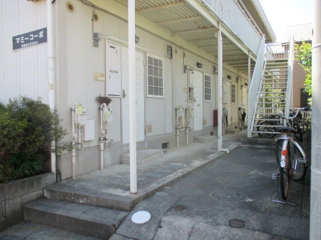 エントランス　★お部屋探しは株式会社タウンハウジング東京まで★