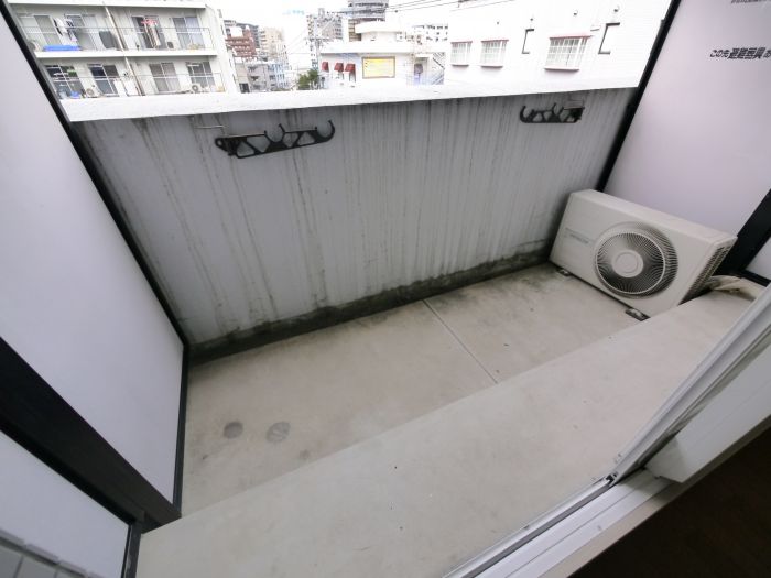 バルコニー　落ち着いた時間を過ごせるバルコニーです