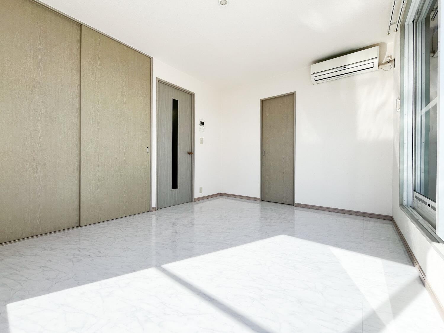 居室・リビング　ゆったり過ごせる居間です