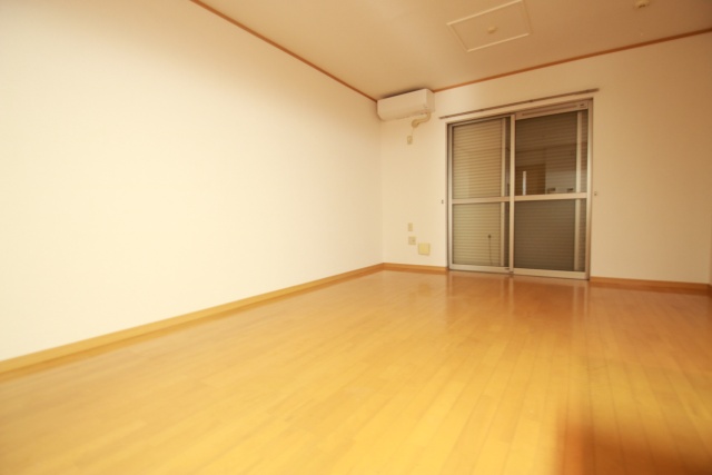 居室・リビング　※別室の参考写真の為、現況優先です。