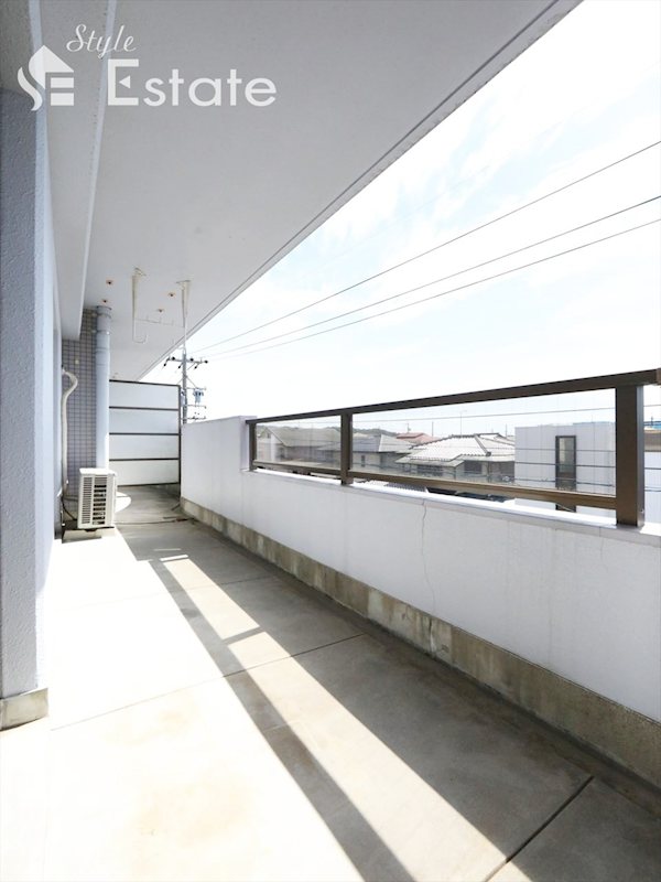 バルコニー　バルコニー