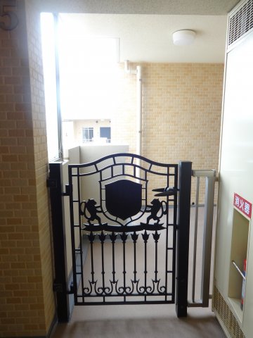 その他　エスコートポーチ