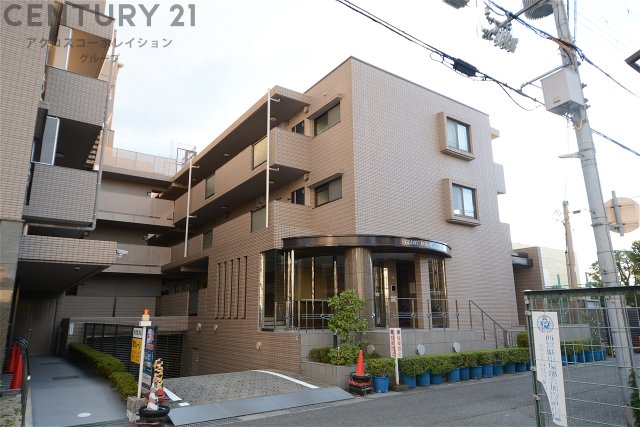 建物外観　エレベーター、モニター付きオートロック完備☆