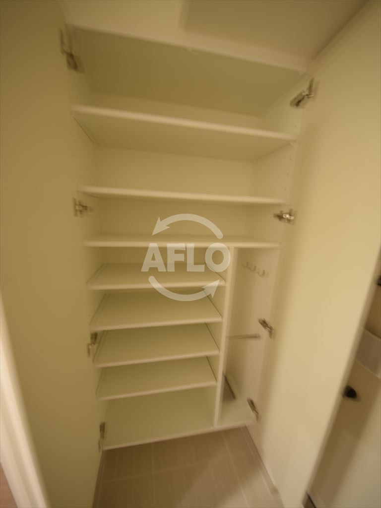 収納　アーバネックス本町　下足入れ