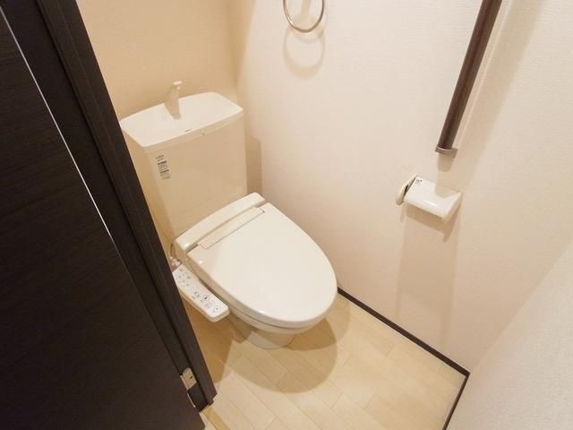 トイレ　☆温水洗浄便座☆