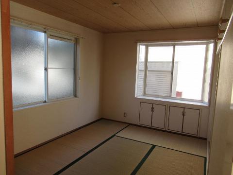 居室・リビング　室内