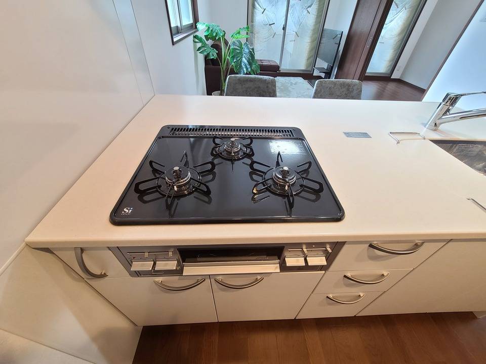 キッチン　ガスコンロ