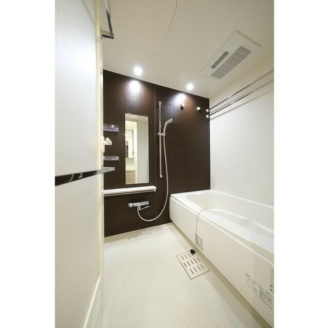 バス・シャワールーム　お風呂です