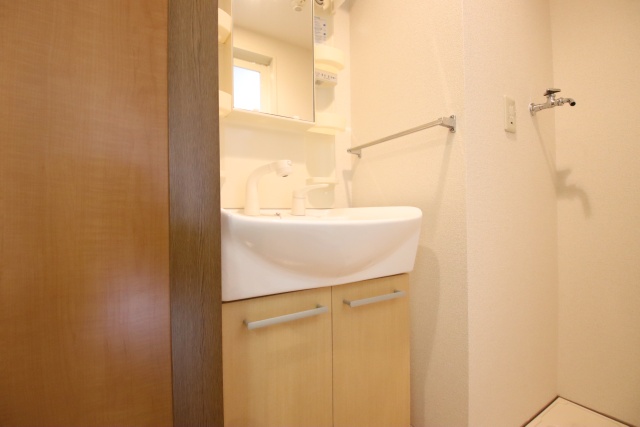 洗面設備　※別室の参考写真の為、現況優先です。