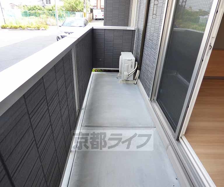 バルコニー　広々としたバルコニーです。