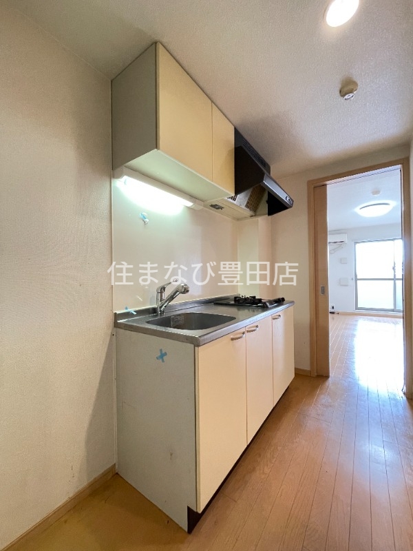 キッチン　清掃前