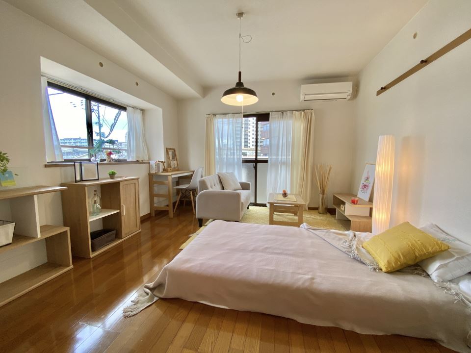 居室・リビング　８．５畳の洋室です　角部屋です